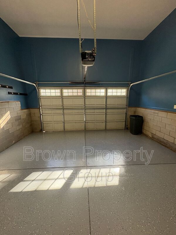 Building Photo - 3270 Argyll Dr