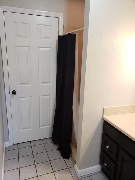 Building Photo - 939 E Bella Vista St