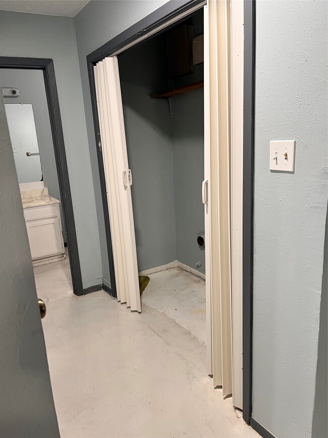 Building Photo - 16631 Gold Ridge Ln