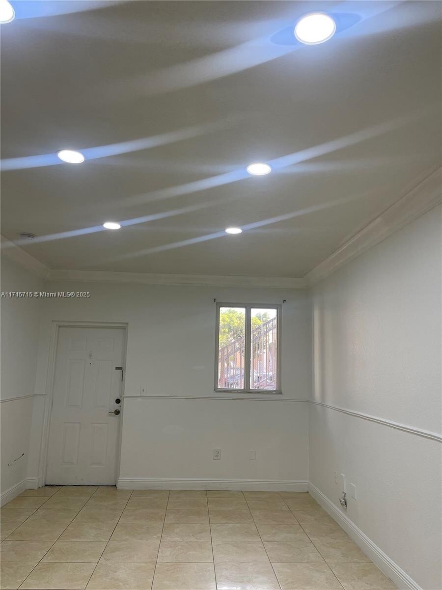 Building Photo - 6115 NW 186th St