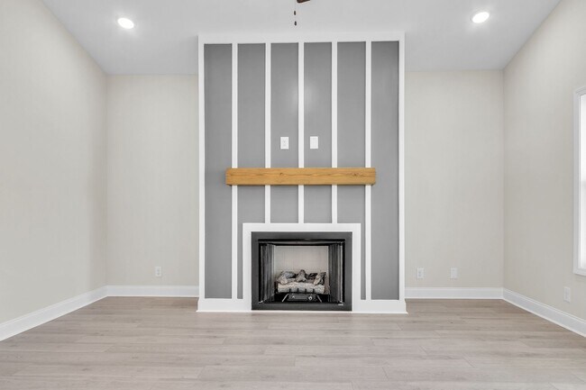 Building Photo - 1 Month Free! New Construction Ruby Floor ...