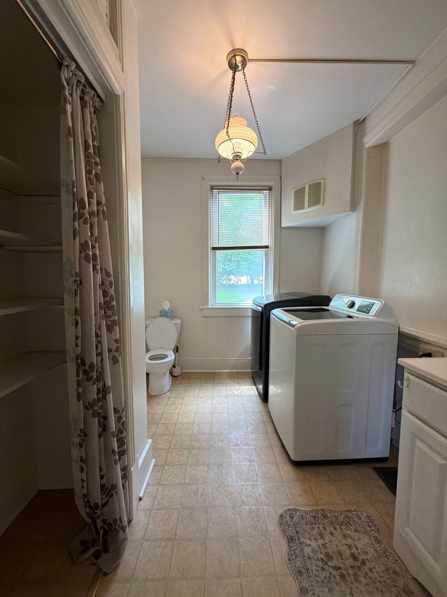 Laundry Room and Full Bath - 1334 S York St