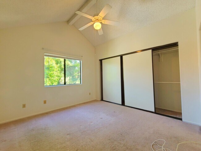 Building Photo - 10844 Pepper Way