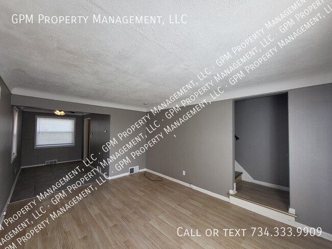 Building Photo - 8670 Schaefer Hwy