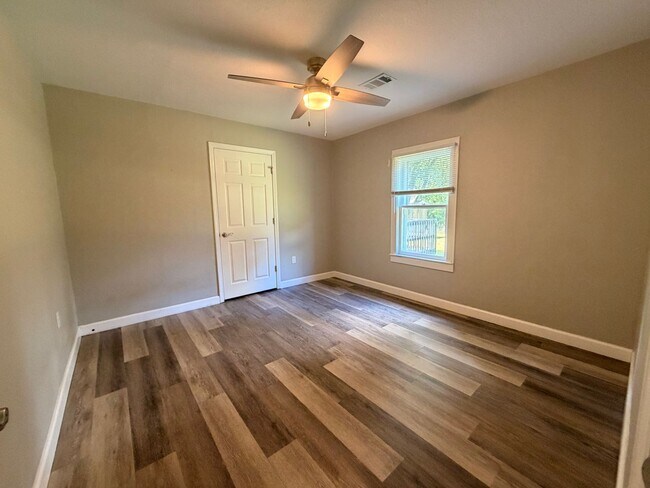 Building Photo - Charming 3-bedroom, 1-bath home in Dardanelle, AR,