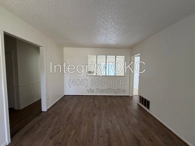 Building Photo - 3506 N Peniel Ave