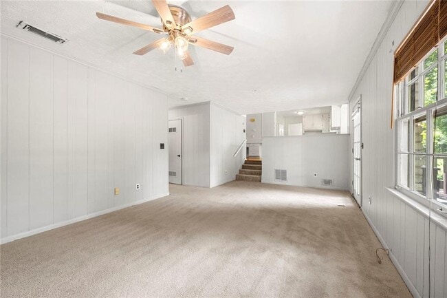 Building Photo - 4000 Pinehurst Pl