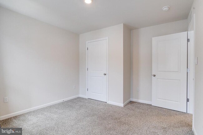 Building Photo - 148 Correri St