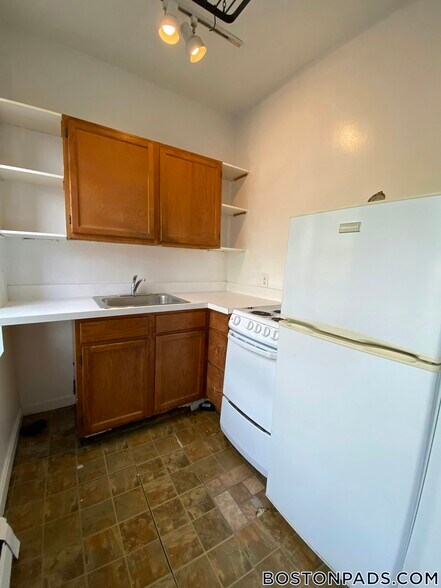 Building Photo - 63 S Huntington Ave
