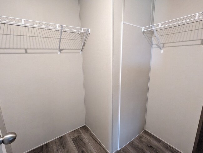 Building Photo - 106 Delta Dawn Dr