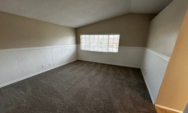 Building Photo - 11341 Rancho La Brea Dr