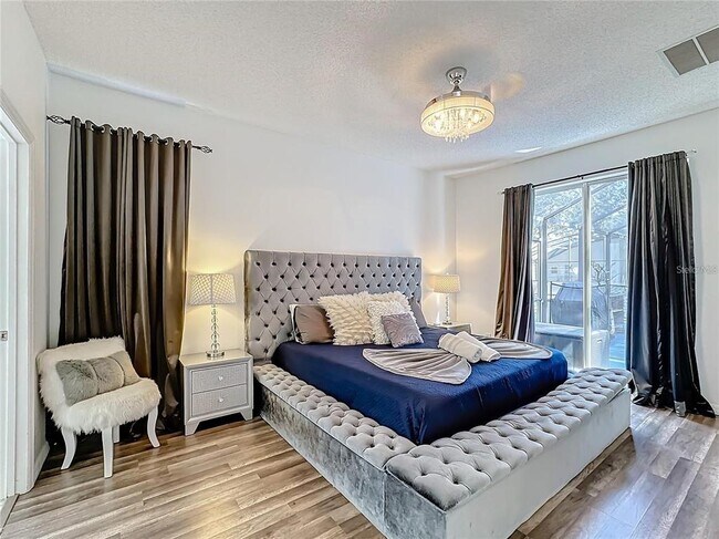 Building Photo - 2719 Lido Key Dr