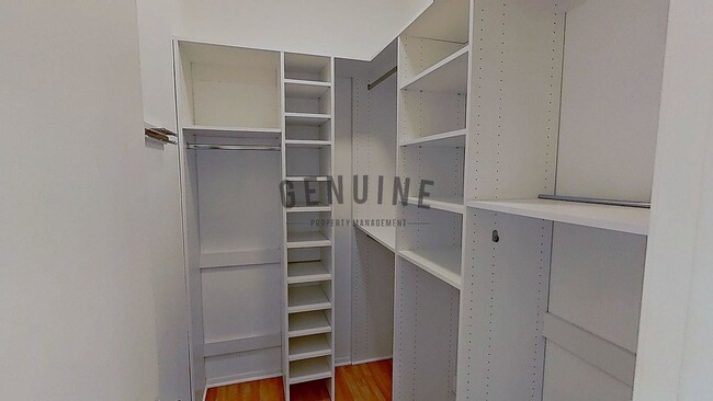 Building Photo - 2Bd 1Ba Condo in Newport Beach
