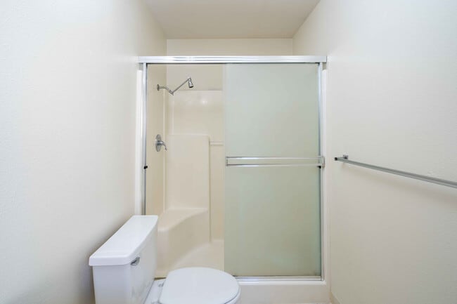 Building Photo - Spacious 2 Master Suites with Bonus Loft A...