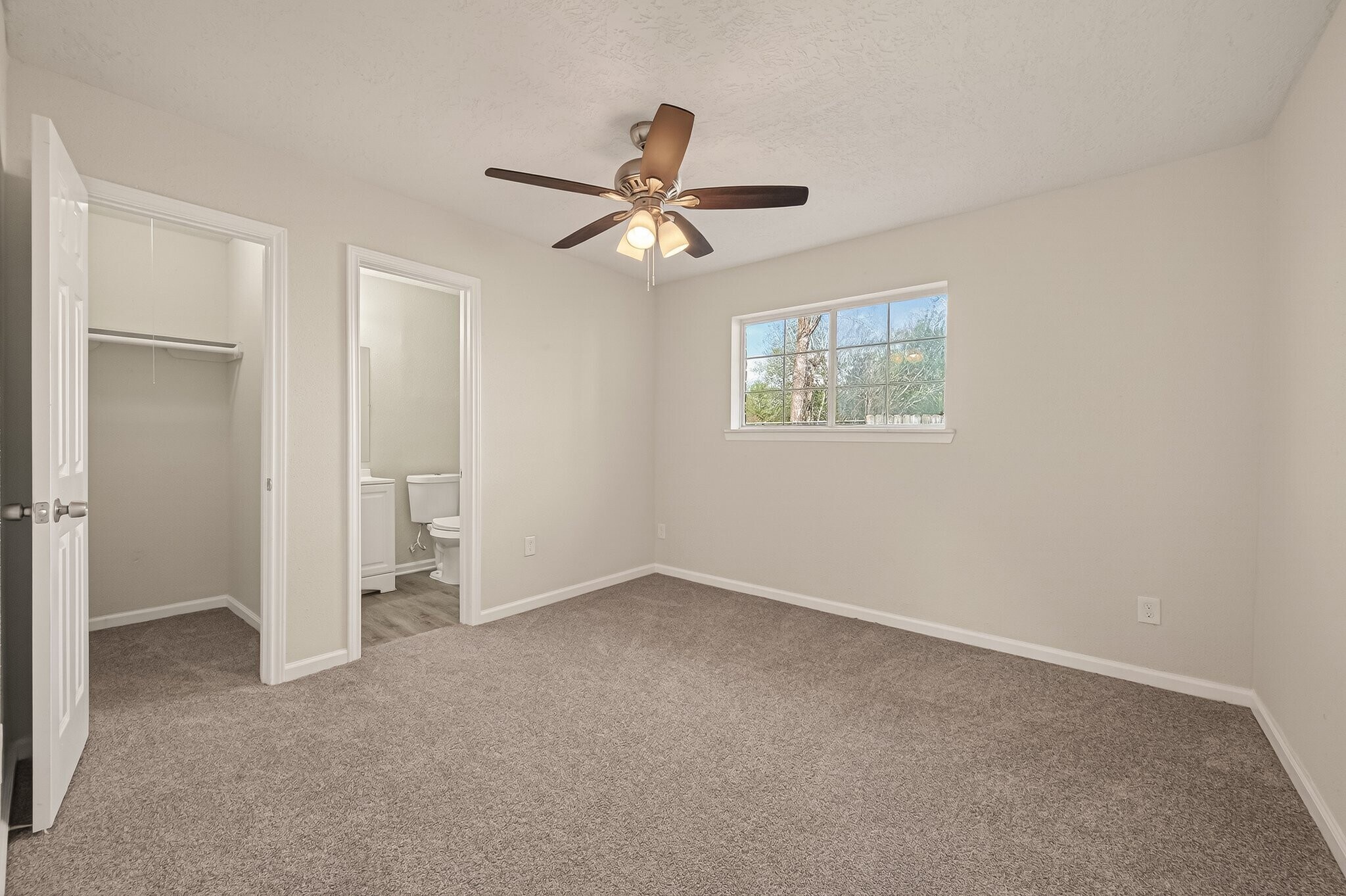 Building Photo - 5423 Grace Point Ln
