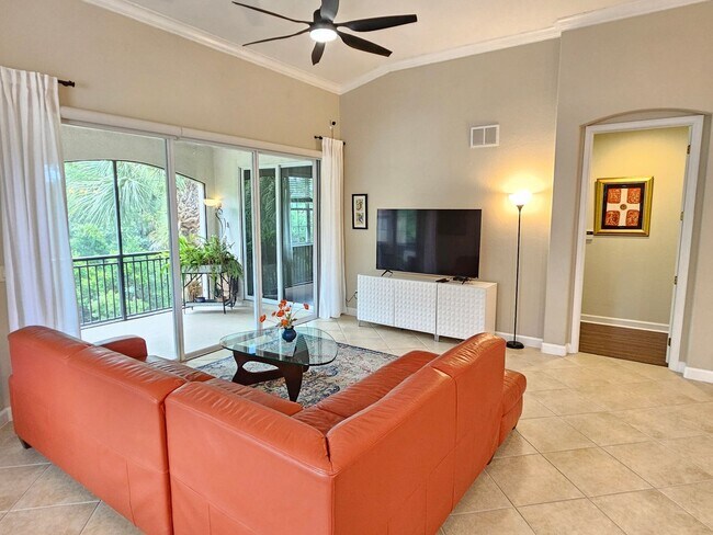 Building Photo - Annual Furnished or Unfurnished 3 Bedroom 2 Bathroom Second Floor Condo in Venetian Golf & River ...