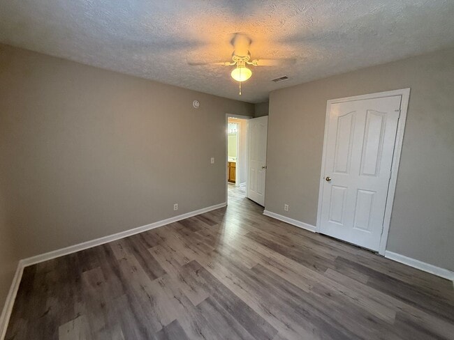 Building Photo - 272 Indian Park Dr