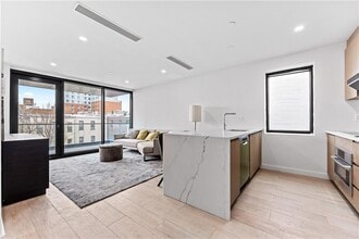 Building Photo - 355 53rd St