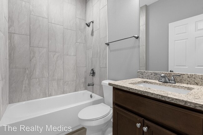 Building Photo - 3 br, 2 bath House - 2782 Wright Ave SE