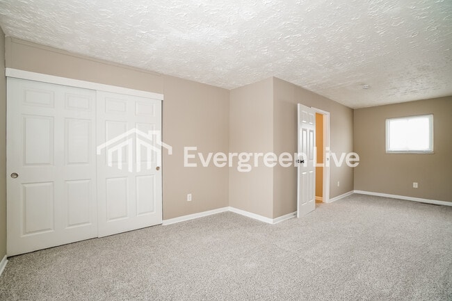 Building Photo - 2892 Gentry Ln