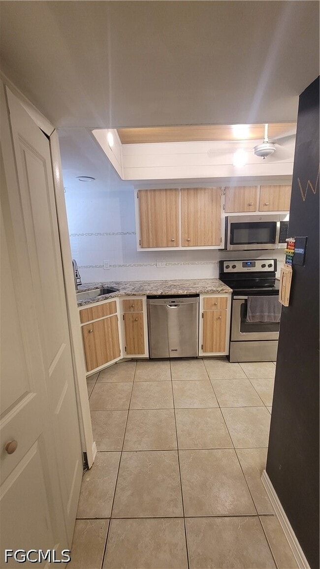 Building Photo - 1202 Cape Coral Pkwy W