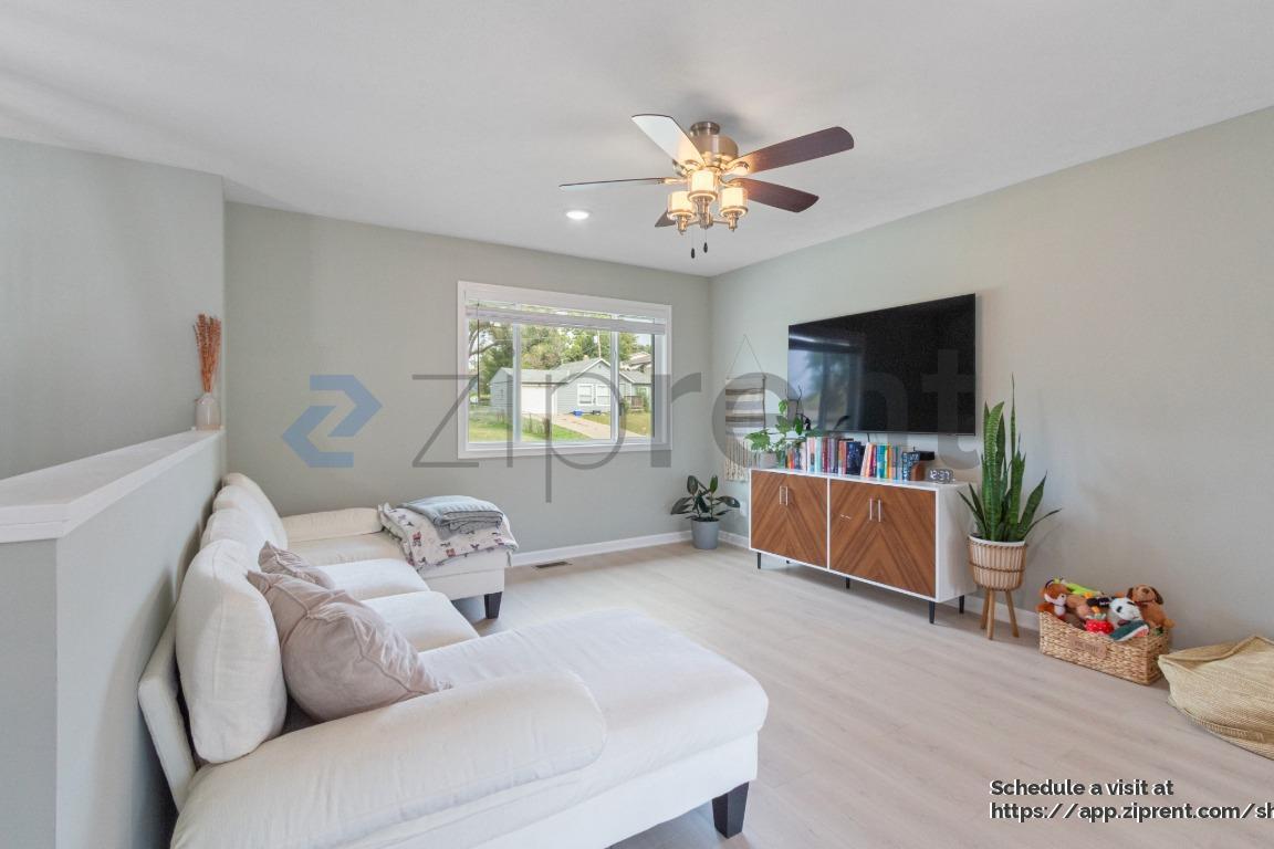 Building Photo - 5323 P St