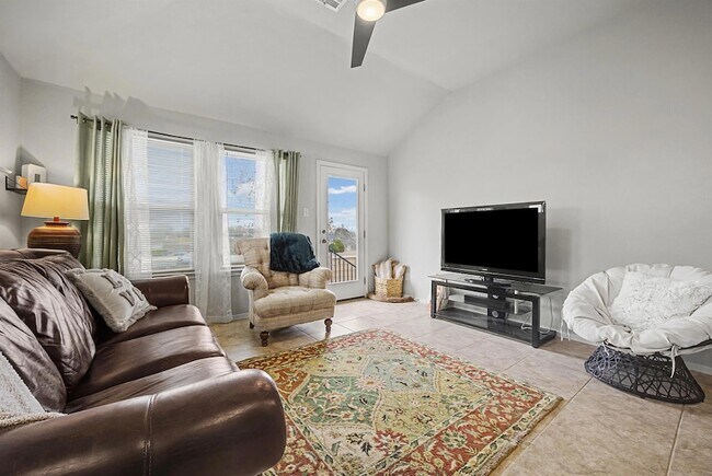 Building Photo - 425 Spiny Lizard Ln