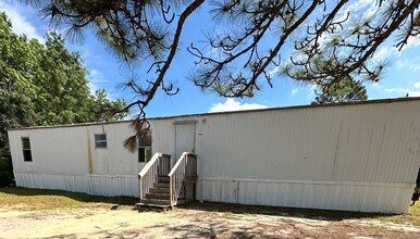 Building Photo - New Home Available! Rent this 3 Bedroom Ho...