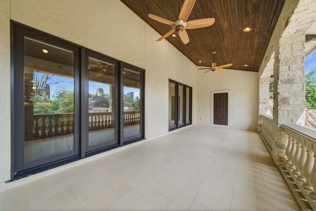 Building Photo - 5339 Tilbury Dr