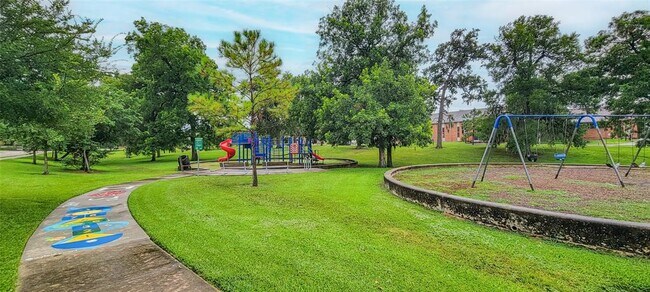 Building Photo - 2605 Calumet St