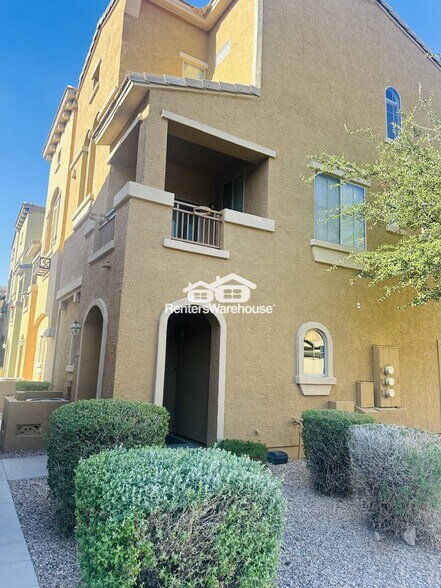 Building Photo - 16825 N 14th St
