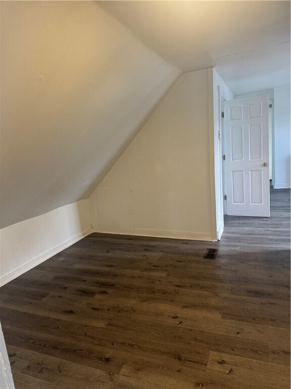 Building Photo - 304 1st St