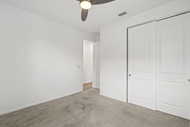Building Photo - 11340 SW Lyra Dr.