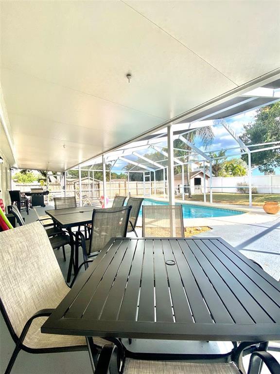 Building Photo - 8024 Candlewoode Dr