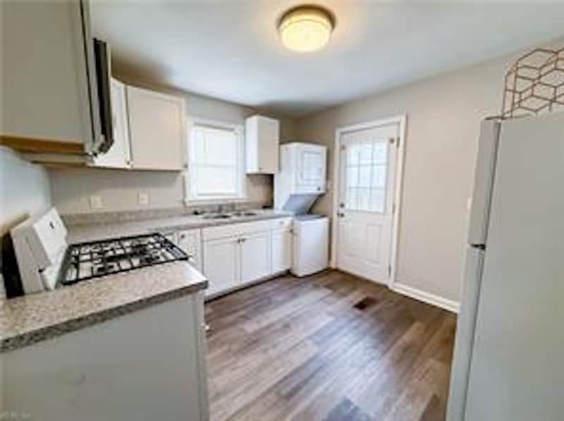 Building Photo - 3403 Dartmouth St