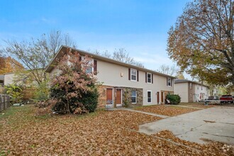 Building Photo - N Betty Jo Dr Fourplex