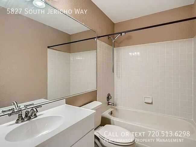 Building Photo - 5827 S Jericho Way