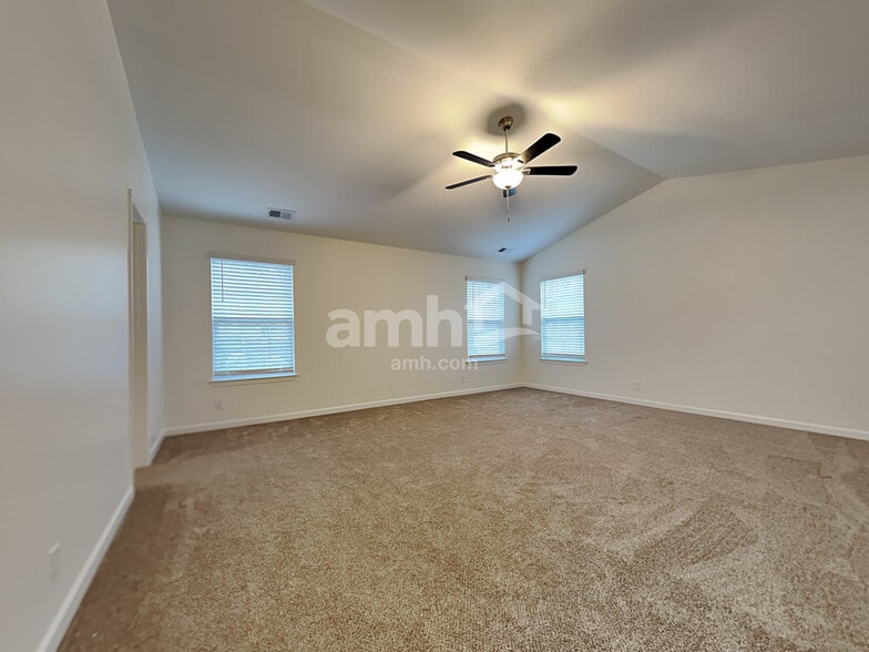 Building Photo - 5409 Calvert Ln