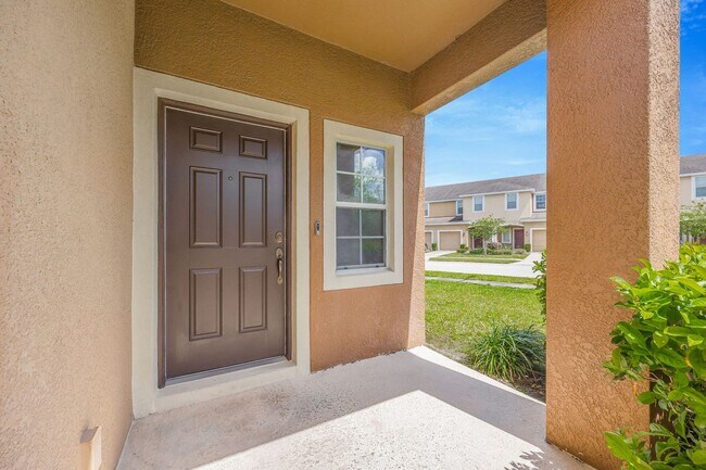 Building Photo - 6705 Holly Health Dr