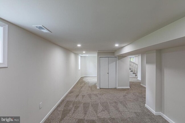 Building Photo - 6512 Golden Ring Rd