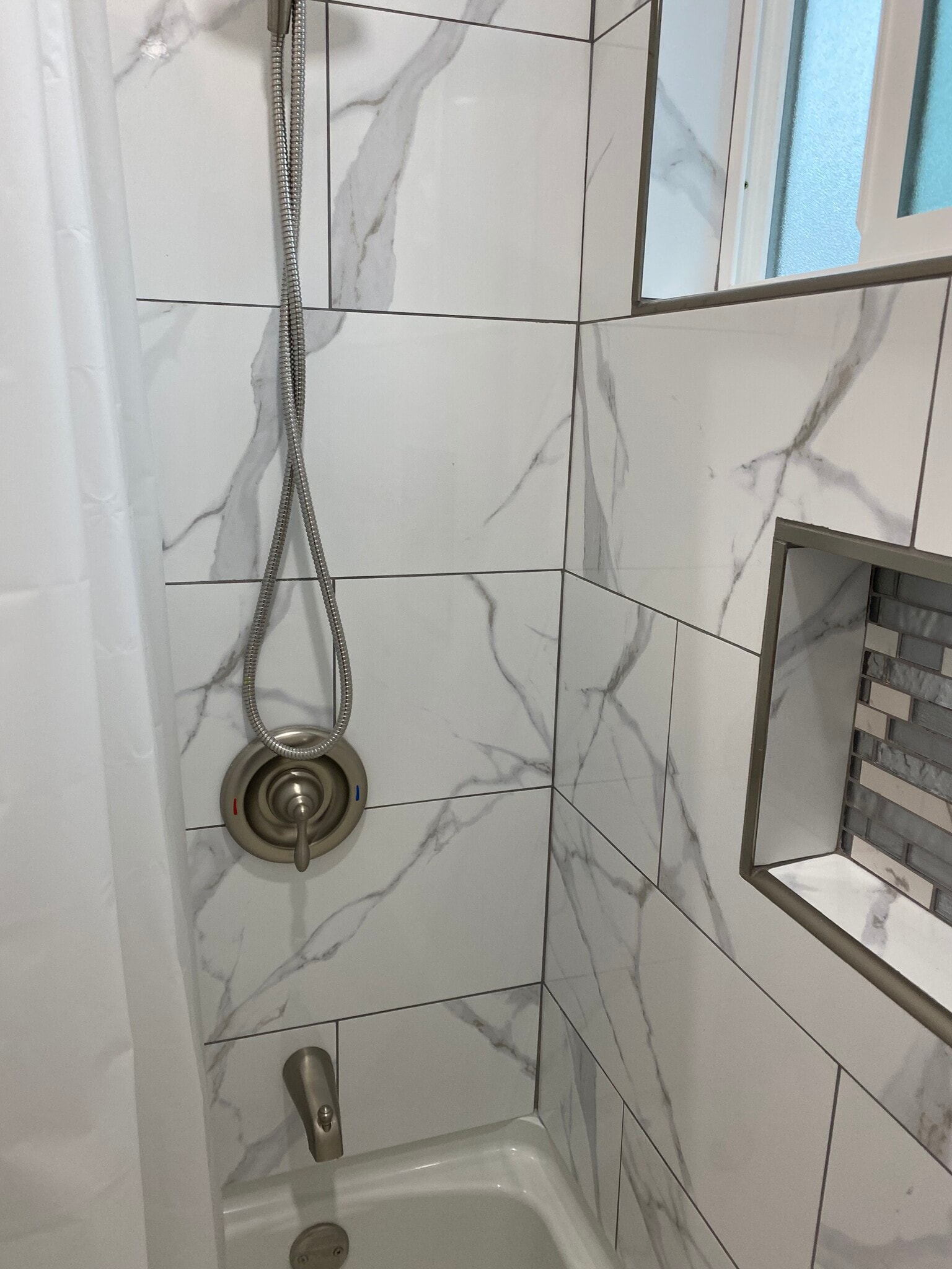 Bathroom - 229 N Belmont St