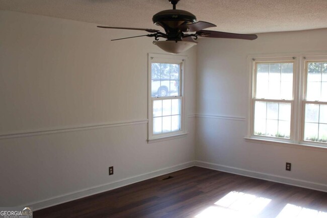 Building Photo - 276 Greentree Pkwy
