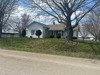 Building Photo - 167 Hydro Pondsville Rd