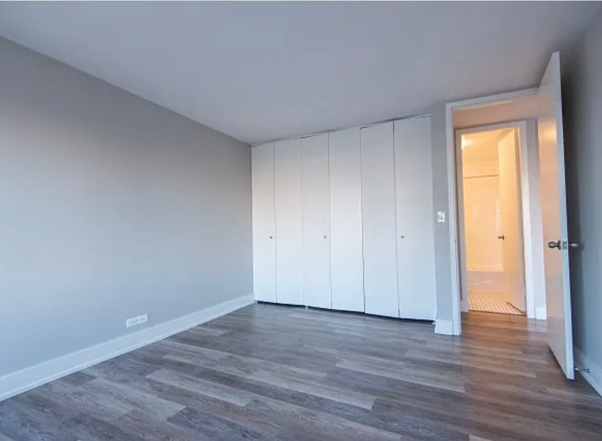 Building Photo - 655 W Irving Park Rd