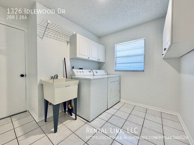 Building Photo - 1326 Idlewood Dr