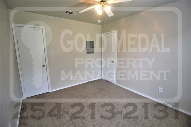 Building Photo - 1619 Inca Dr