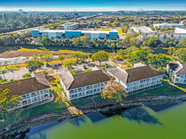 Building Photo - 271 Cypress Point Dr