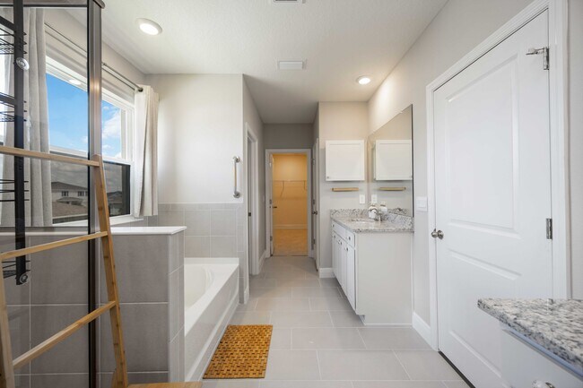 Building Photo - 17524 Cantarina Cove
