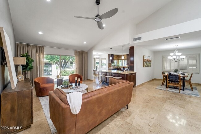 Building Photo - 10546 E Topaz Cir