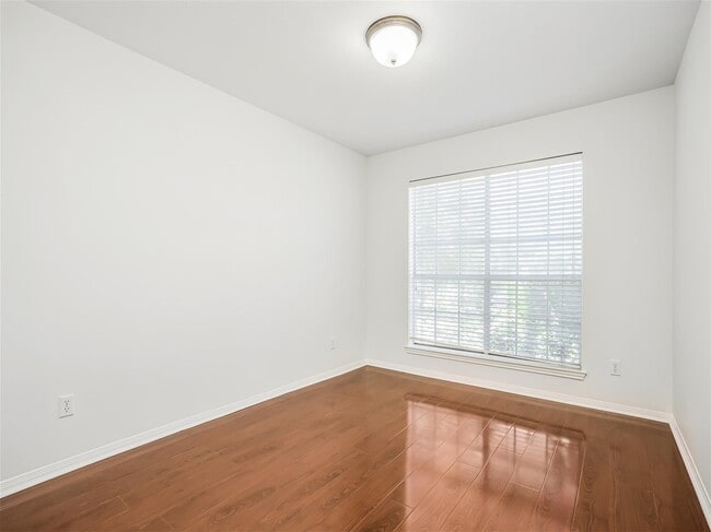 Building Photo - 1827 Senca Springs Ct